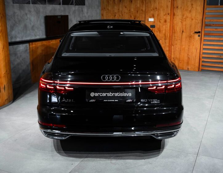 Audi A8 37