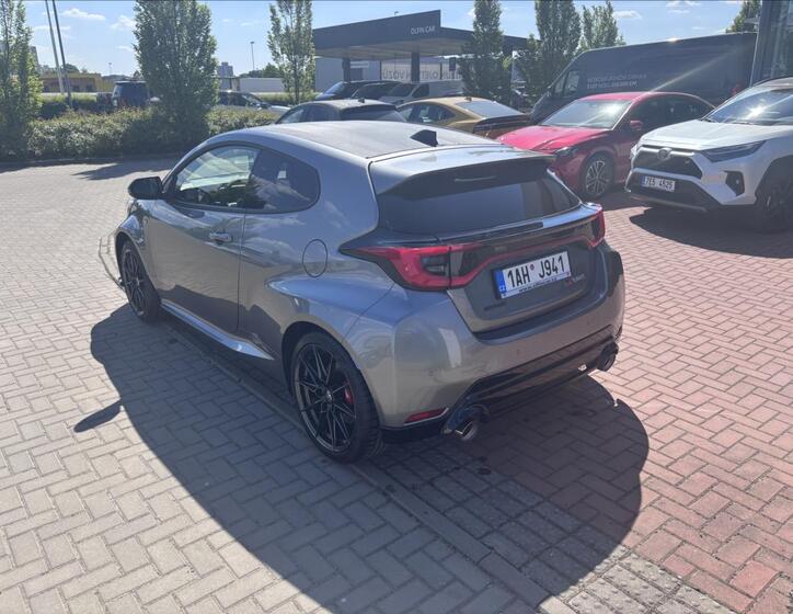 Toyota Yaris 7