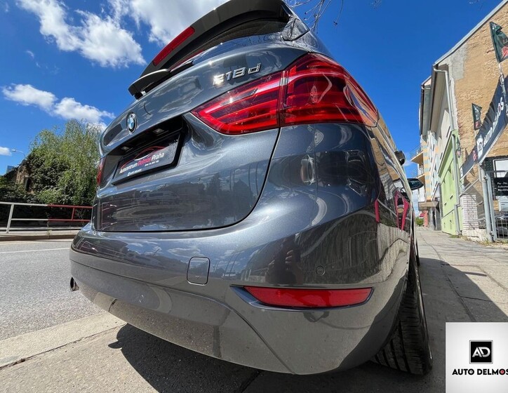 BMW Řada 2 8