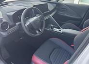 Toyota C-HR 4