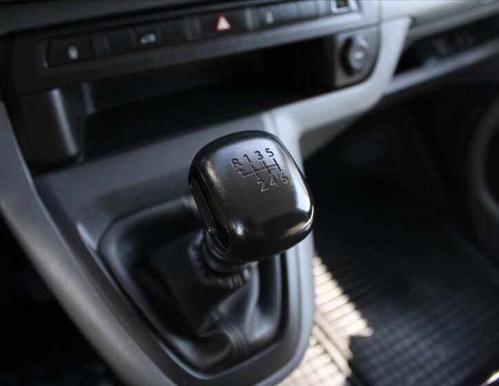 Peugeot Expert 17