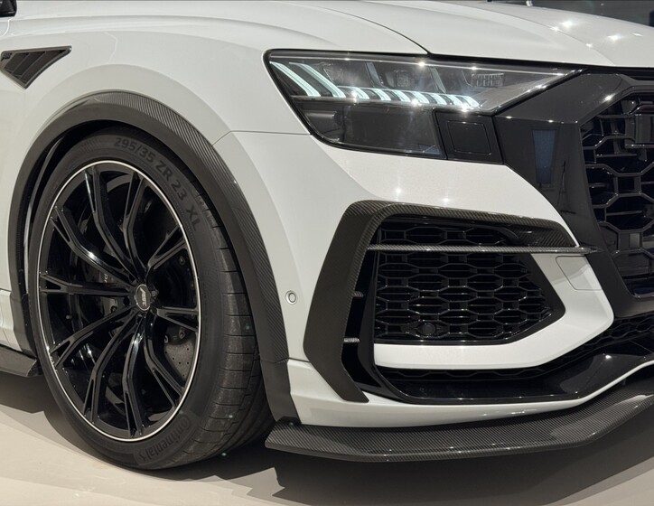 Audi RS Q8 4
