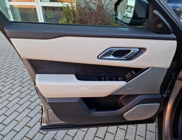 Land Rover Range Rover Velar 40
