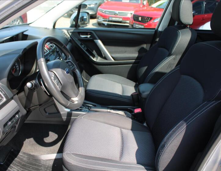 Subaru Forester 9
