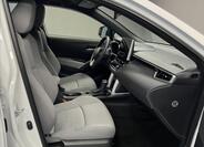 Toyota Corolla Cross 9