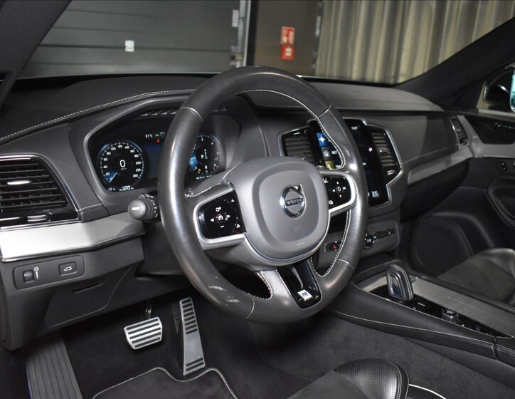 Volvo XC90 13