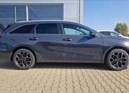 KIA Ceed 4