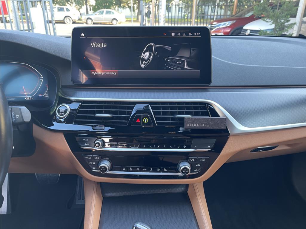 BMW Řada 5