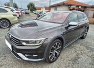 Volkswagen Passat 1
