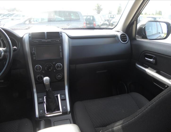 Suzuki Grand Vitara 14