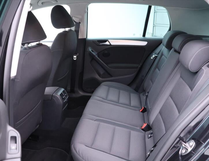 Volkswagen Golf 14