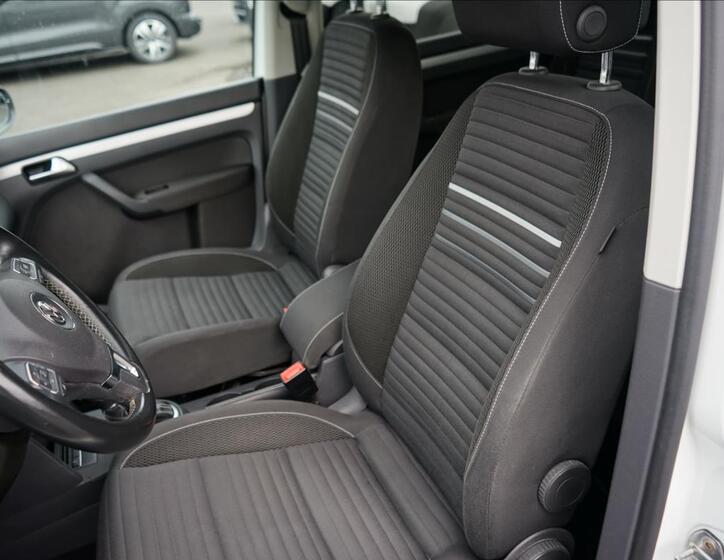 Volkswagen Touran 9