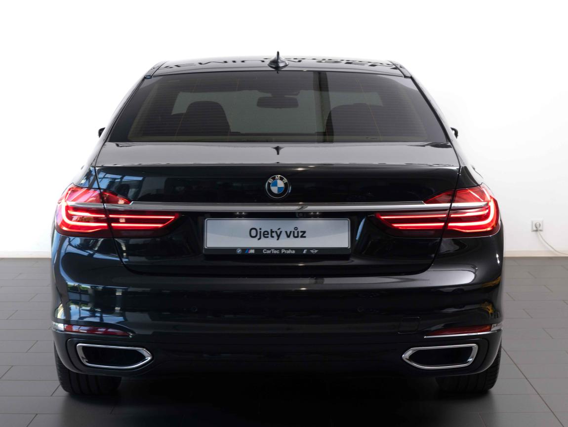 BMW Řada 7