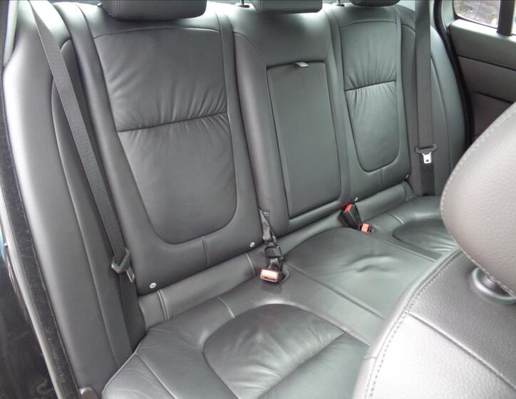 Jaguar XF 27