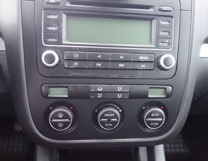 Volkswagen Golf 10