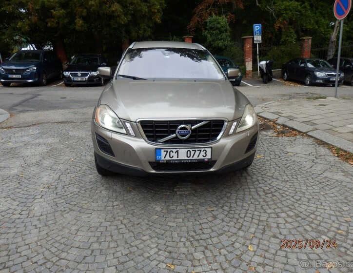Volvo XC60 6