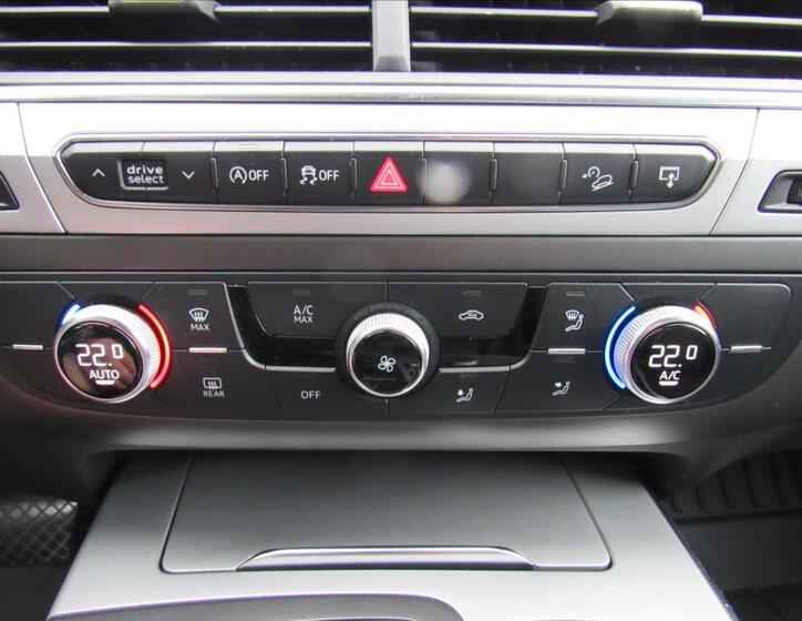 Audi Q7 16