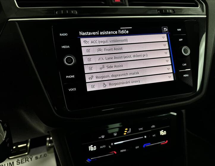 Volkswagen Tiguan 26