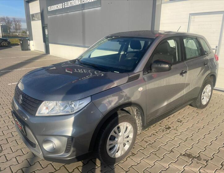 Suzuki Vitara 1