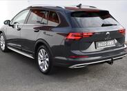 Volkswagen Golf 10