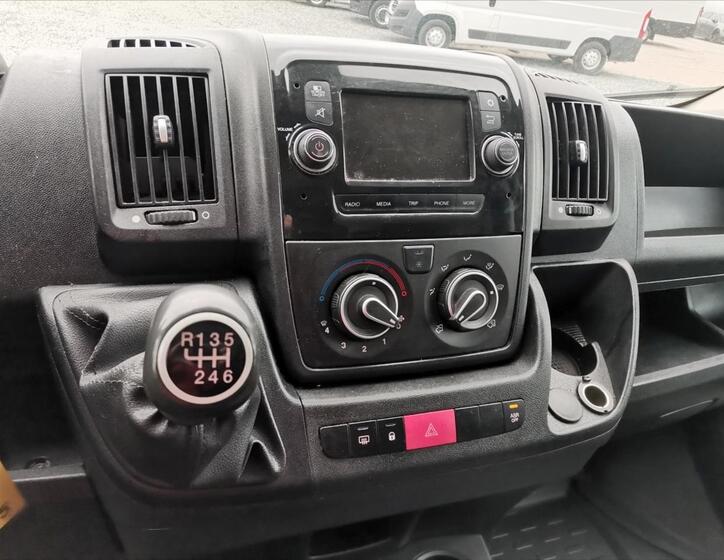 Peugeot Boxer 9