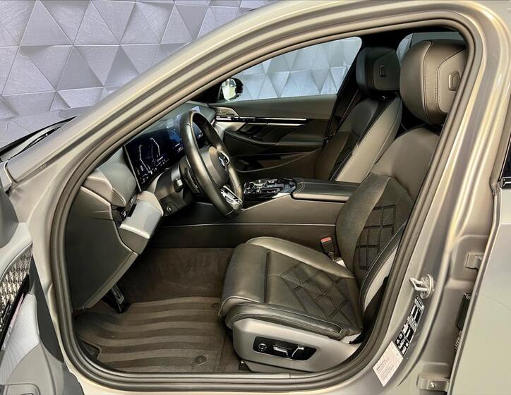 BMW Řada 5 11
