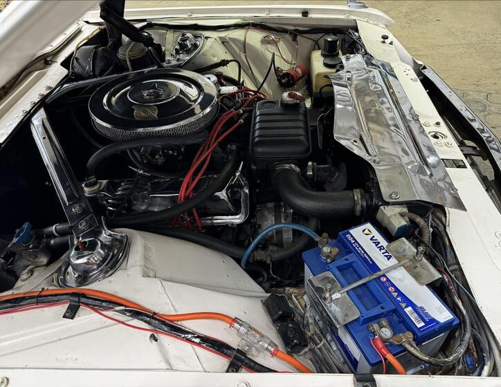 Ford Thunderbird 44