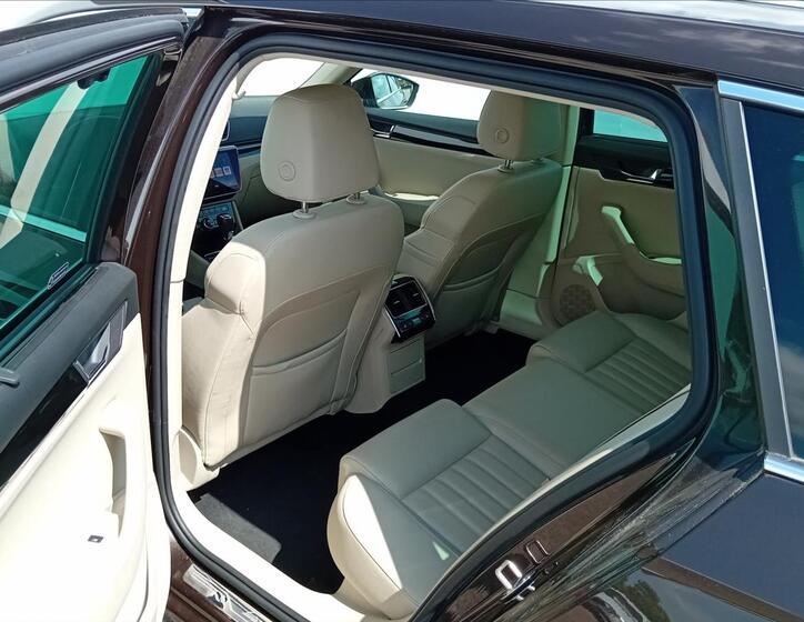 Škoda Superb 16