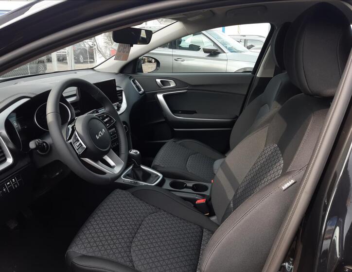 KIA Ceed 11