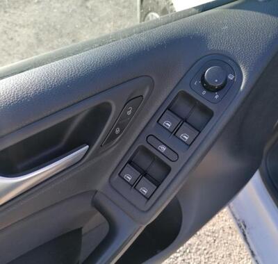 Volkswagen Golf 12