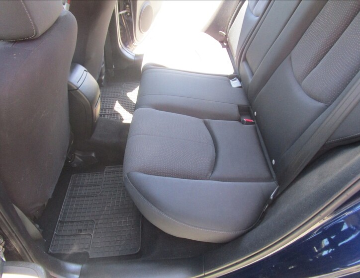 Mazda 6 26