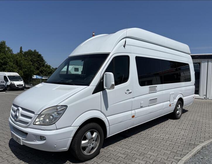 Mercedes-Benz Sprinter 1