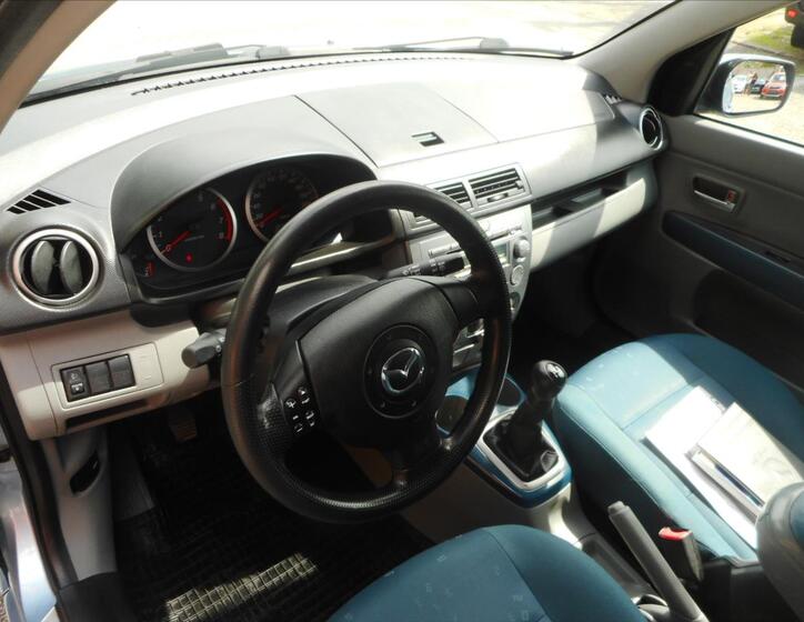 Mazda 2 9