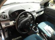 Mazda 2 9