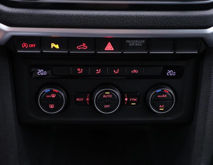 Volkswagen Amarok 29