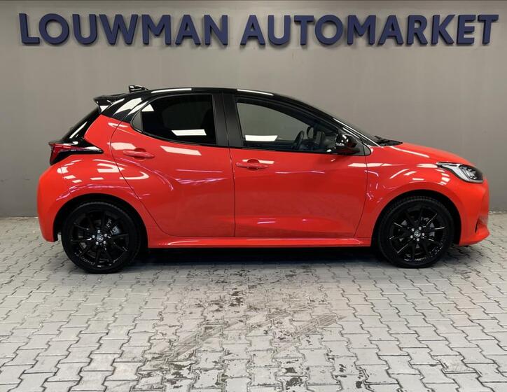Toyota Yaris 17