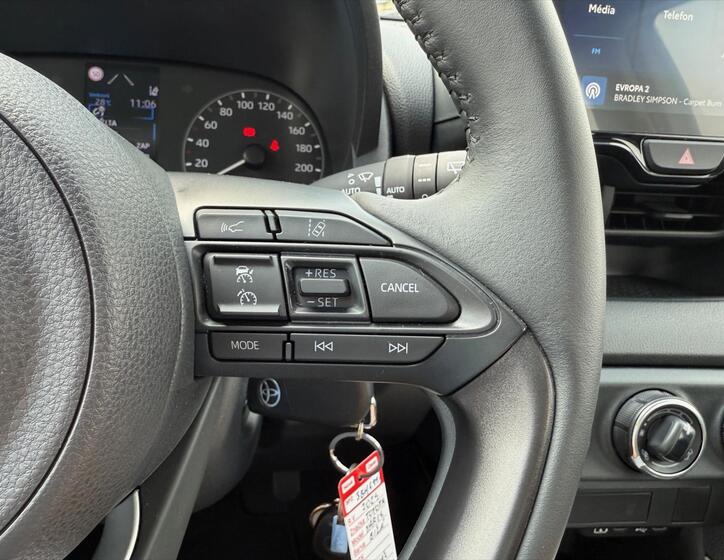 Toyota Yaris 14