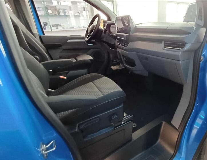 Volkswagen Caravelle 8