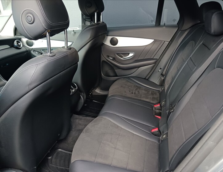 Mercedes-Benz GLC 9