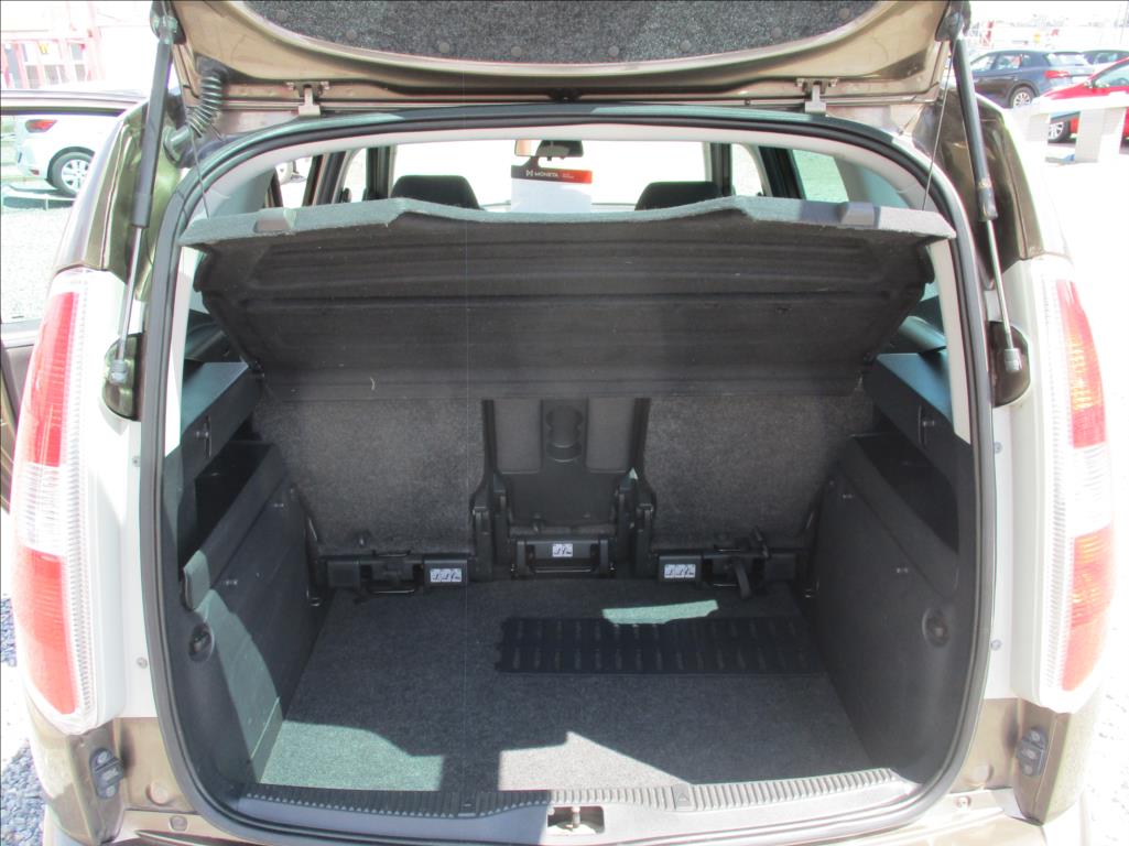 Škoda Roomster