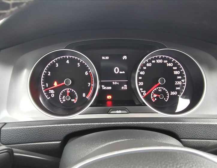 Volkswagen Golf 15