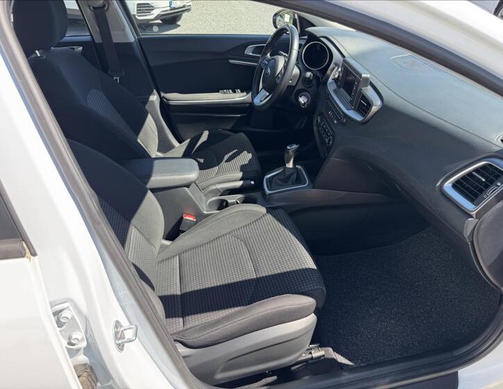 KIA Ceed 12