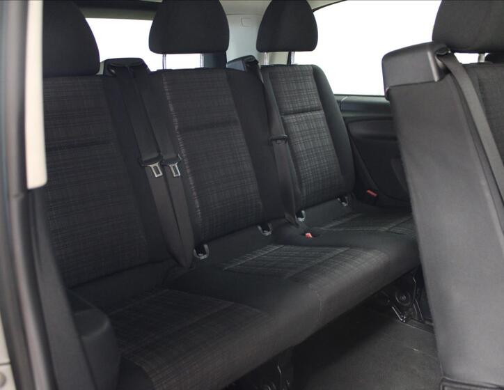 Mercedes-Benz Vito 14