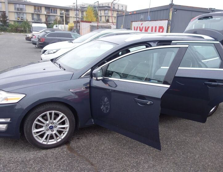 Ford Mondeo 24