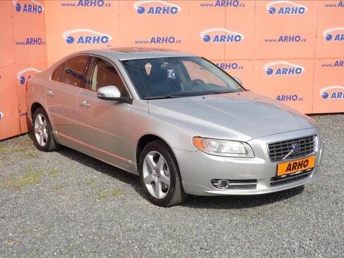 Volvo S80