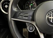 Alfa Romeo Stelvio 10