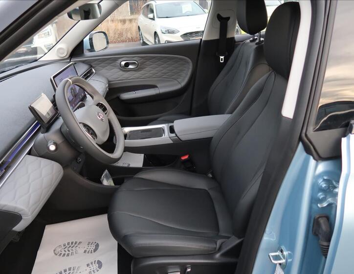 Dongfeng Box 12