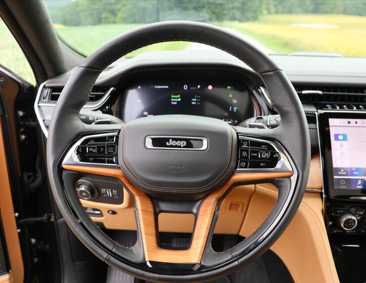 Jeep Grand Cherokee 22