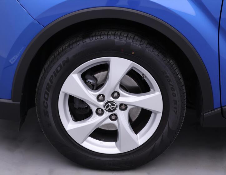 Toyota C-HR 24