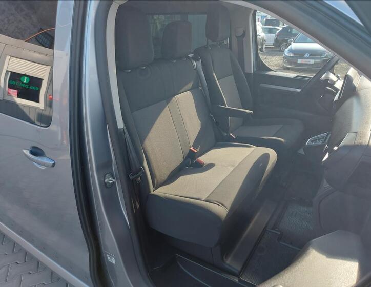Opel Zafira 26